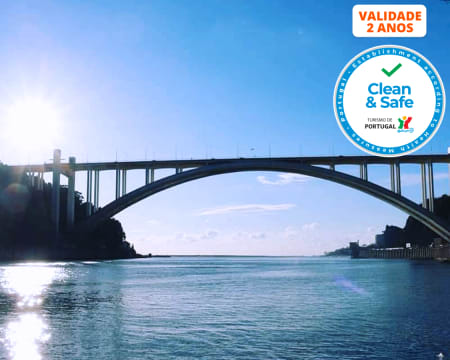 Cruzeiro das Pontes em Barco Rabelo | Passeio no Douro para 2 Pessoas - 50 Minutos