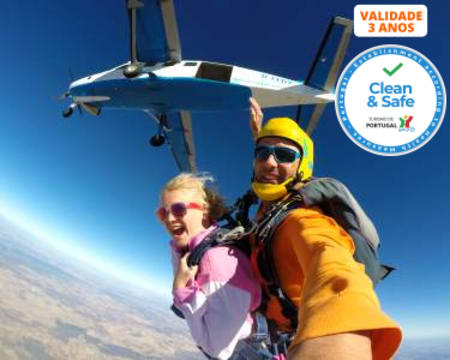 Salto Tandem | Skydive em Évora a 3000m de Altitude | Dê Aventura à sua Vida!