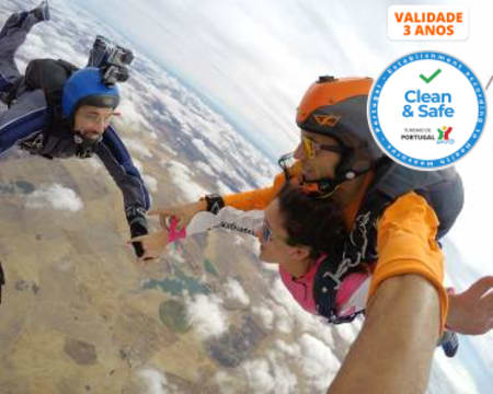 Salto Tandem | Skydive em Évora a 3000m de Altitude | Dê Aventura à sua Vida!