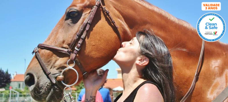 Dia Romântico na Quinta & Almoço para Dois & Iniciação ou Passeio a Cavalo | Alenquer