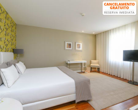 Sundial Gardens & Suites - Gaia | Estadia c/ Opção Massagem e Entrada no Zoo Santo Inácio