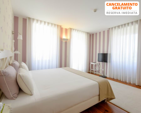 Sundial Gardens & Suites - Gaia | Estadia c/ Opção Massagem e Entrada no Zoo Santo Inácio