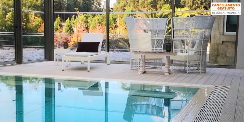 Sundial Gardens & Suites - Gaia | Estadia c/ Opção Massagem e Entrada no Zoo Santo Inácio