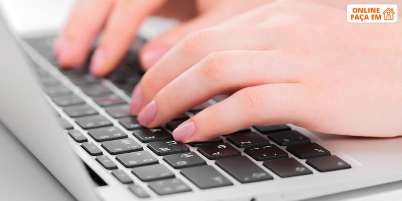 Aula de Escrita Profissional Online em Directo - 45 Min | PLUG More Aula de Escrita Profissional Online em Directo - 45 Min | PLUG More