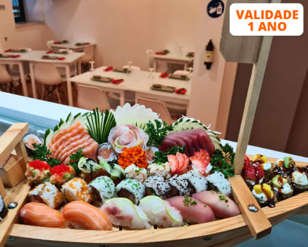 Combinado de 50 Peças de Sushi & Sashimi + Entradas do Chef para Dois | Costa da Caparica
