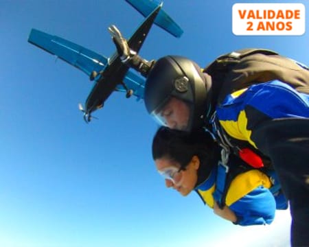 Salto Tandem a 3000m de Altitude | Sky Fun Center - Castelo Branco