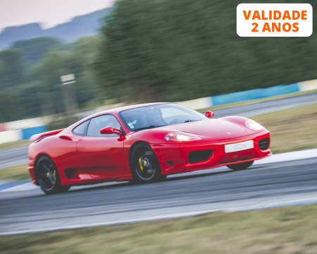 Ao Volante de um Ferrari 360 Modena F1 - 1 a 7 Voltas no Rápido Circuito de Braga