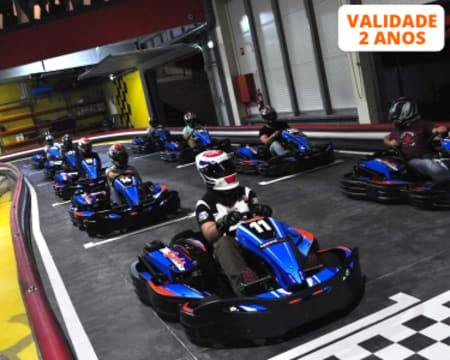 Kartódromo Indoor Fafe | Condução de Kart com Voltas Cronometradas, Grelha de Partida e Bebida