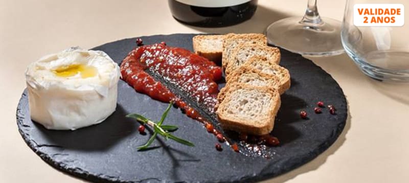 Sabores de Fusão e Bom Vinho para Dois | ÉvoraTaste Tapas & Wine House