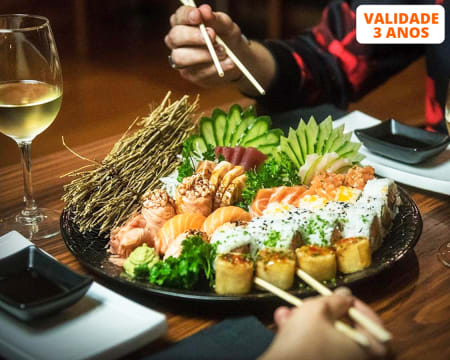 Combinado de 40 Peças de Sushi & Sashimi c/ Sangria para Dois | Mokuzai Lounge - Lisboa