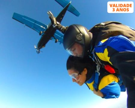 Salto Tandem a 3000m de Altitude | Sky Fun Center - Castelo Branco