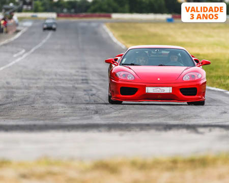 Ao Volante de um Ferrari 360 Modena F1 - 1 a 7 Voltas no Rápido Circuito de Braga