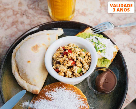 Brunch a Dois nos Terraços do Carmo c/ Vista Sobre Lisboa | TOPO Chiado