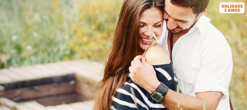 Para Namorados: Sessão Fotográfica Exterior para Dois | Porto | 1 Hora