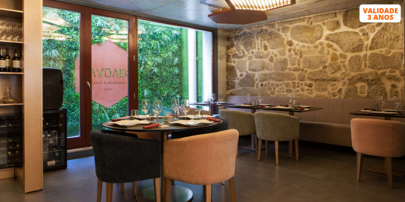 Sabores Contemporâneos Mergulhados em Tradição para Dois | Saudade Cocktail & Restaurant - Porto