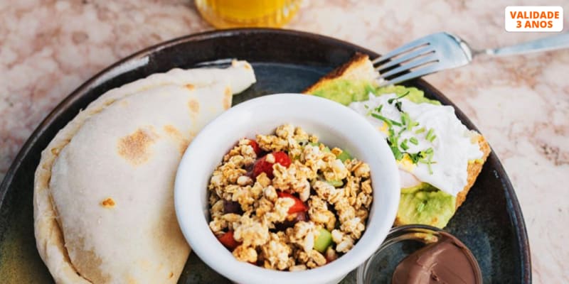 Brunch a Dois nos Terraços do Carmo c/ Vista Sobre Lisboa | TOPO Chiado