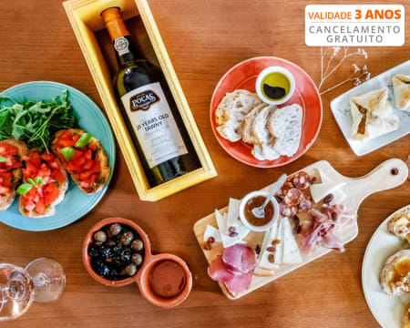 Petiscos Tradicionais & Vinho para Dois ao Som do Fado | Restaurante Capela Incomum - Porto