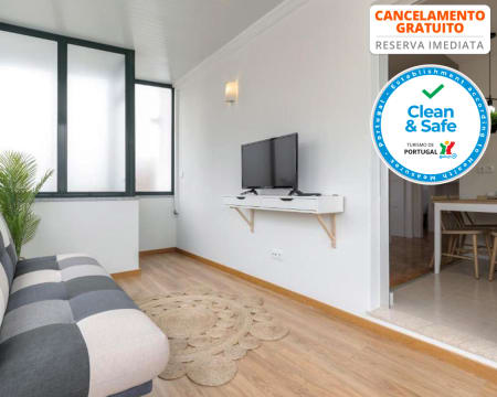 Casas da Praia - Praia do Furadouro | Noites para até 4 Pessoas em Apartamento Junto à Praia