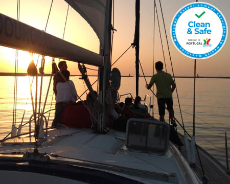 Passeio de Veleiro em Privado Até 10 Pessoas - 2 Horas | Douro Sailing