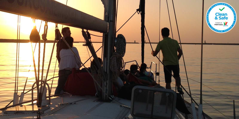 Passeio de Veleiro em Privado Até 10 Pessoas - 2 Horas | Douro Sailing