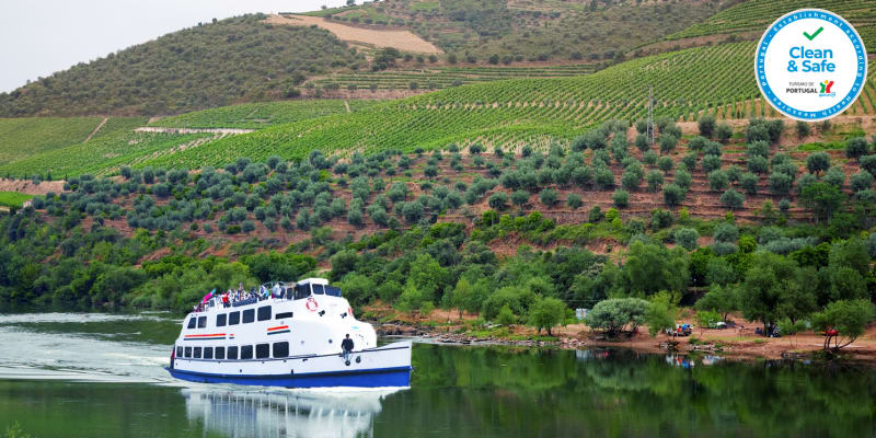 Datas Exclusivas! Passeio no Douro c/ Almoço a Bordo para Dois | Porto-Régua-Porto c/ Descida de Barco