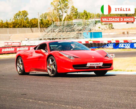 Experiência VIP: 6 Voltas num Ferrari F458 no Circuito de Castelletto | Itália