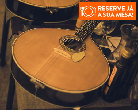 Fado na Avenida da Liberdade! Menu Completo a Dois c/ Garrafa de Vinho