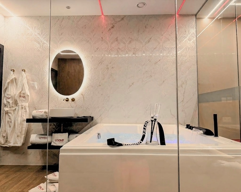 motel-no-porto-suite-com-jacuzzi-e-espumante