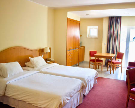 Amazonia Palmela Apartamentos Turísticos 4* | 1 Noite em Estúdio Superior