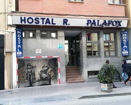 Hostal Palafox | Estadia de 1 Noite Hostal Palafox | Estadia de 1 Noite