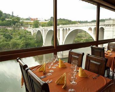 Restaurante Ponte da Pedra | Jantar Romântico Restaurante Ponte da Pedra | Jantar Romântico