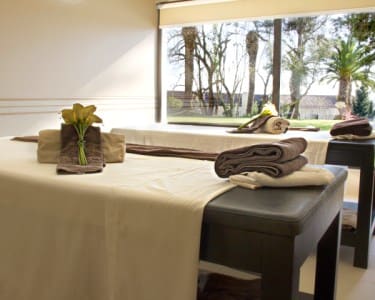 Massagem Shiatsu Chair | 2 Pessoas - 30 Min. | Satsanga Spa Collection Massagem Shiatsu Chair | 2 Pessoas - 30 Min. | Satsanga Spa Collection