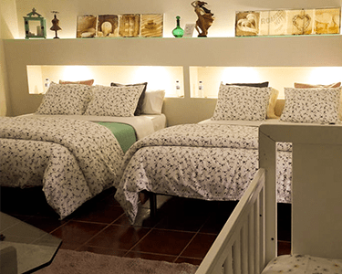 A Casa da Ti Laura - Aveiro | Estadia de 1 ou 2 Noites na Veneza Portuguesa