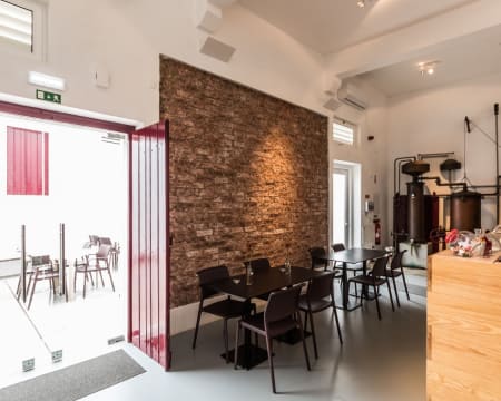 Prova de Vinhos e Visita às Adegas | Casa de Atalaia - Palmela Prova de Vinhos e Visita às Adegas | Casa de Atalaia - Palmela