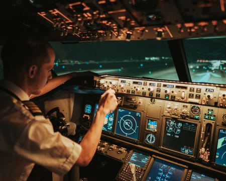 Experiência em Simulador de Voo de Boeing 737 - 1h10 | AeroSim Experience Experiência em Simulador de Voo de Boeing 737 - 1h10 | AeroSim Experience