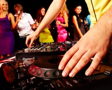 Aula Privada DJ + Actuação Aula Privada DJ + Actuação