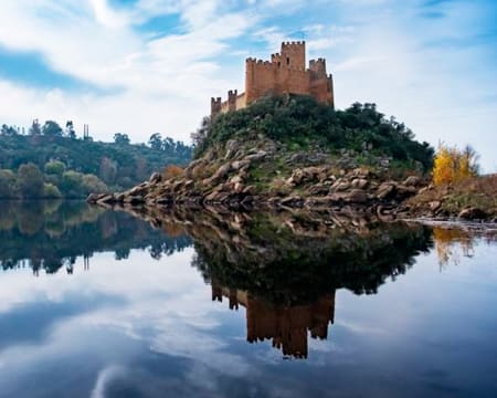 Tesouro D'Almourol | Produção de Licor + Visita ao Castelo e Centro de Interpretação Templário de Almourol | 2 Pessoas Tesouro D'Almourol | Produção de Licor + Visita ao Castelo e Centro de Interpretação Templário de Almourol | 2 Pessoas