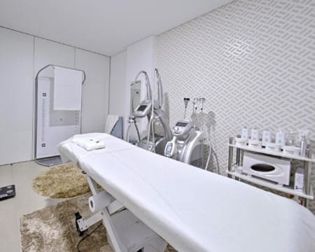 Body Luxury Clinic | Pressoterapia | 2 Pessoas Body Luxury Clinic | Pressoterapia | 2 Pessoas