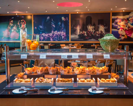 Vila Galé Ópera 4* | Brunch Buffet com Bebidas Incluídas Vila Galé Ópera 4* | Brunch Buffet com Bebidas Incluídas