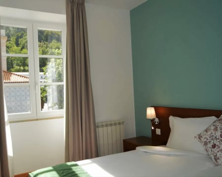 Casa São Bernardo de Claraval | 1 Noite em Quarto Duplo