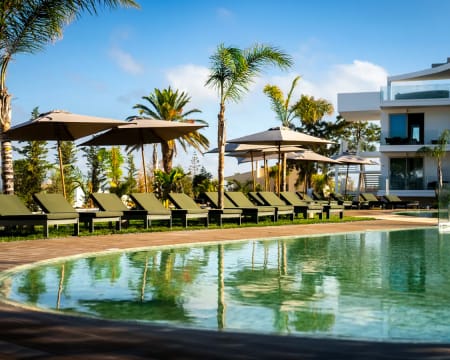 Castelo Suites Hotel 4* | 1 Noite com Spa em Quarto Duplo/Twin
