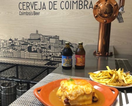 Cervejaria Almedina | Refeição Completa com Francesinha para Dois Cervejaria Almedina | Refeição Completa com Francesinha para Dois
