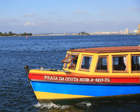 Passeio de Barco pela Ria de Aveiro Passeio de Barco pela Ria de Aveiro