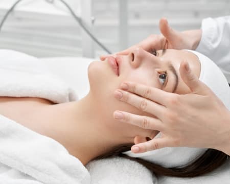 Massagem Facial com Electroterapia | Energia Vital Massagem Facial com Electroterapia | Energia Vital