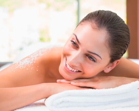 Esfoliação Corporal | Holmes Place Day Spa Alvalade Esfoliação Corporal | Holmes Place Day Spa Alvalade