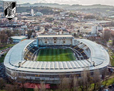 Vitória Sport Clube | Visita ao Estádio D. Afonso Henriques e Oferta de Brinde + Cachecol | 2 Adultos + 1 Criança Vitória Sport Clube | Visita ao Estádio D. Afonso Henriques e Oferta de Brinde + Cachecol | 2 Adultos + 1 Criança