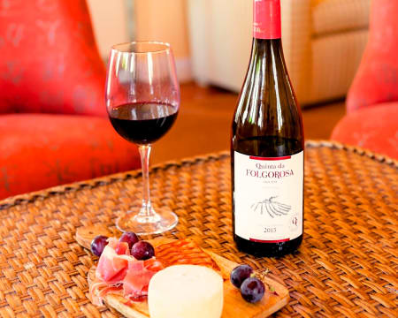 111 Vinhos - Wine Bar e Restaurante | Prova de Vinhos e Harmonização com Queijos e Charcutaria 111 Vinhos - Wine Bar e Restaurante | Prova de Vinhos e Harmonização com Queijos e Charcutaria