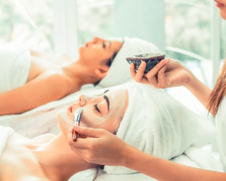 Atelier de Estética e Fragrâncias Aromáticas | Mini-Facial + Hidratação Facial com Fios | 2 Pessoas Atelier de Estética e Fragrâncias Aromáticas | Mini-Facial + Hidratação Facial com Fios | 2 Pessoas