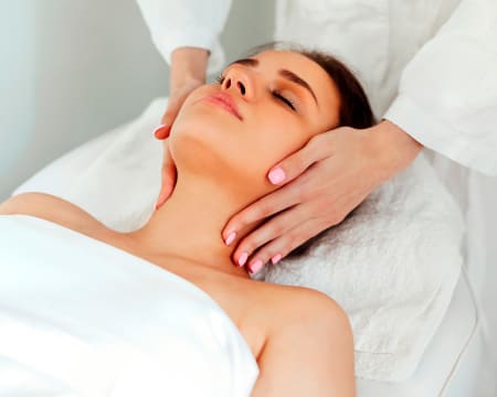 Beyoutiful | Hidratação de Rosto Profunda Beyoutiful | Hidratação de Rosto Profunda