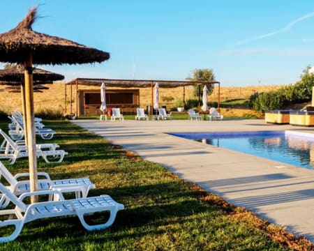 Hotel Rural de Santo António | 1 Noite para 2 Adultos + 1 Bebé em Quarto Twin Hotel Rural de Santo António | 1 Noite para 2 Adultos + 1 Bebé em Quarto Twin
